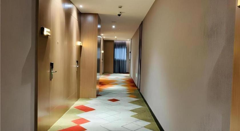 Borrman Pujin Road 3*